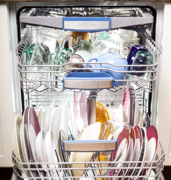 11 Things You Probably Shouldn't Put in the Dishwasher eco